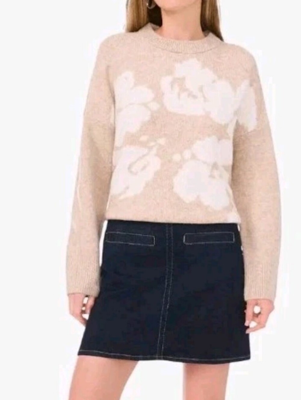 Vince Camuto Size Small Flower Motif Oatmeal Crew Neck Sweater Msrp $79
